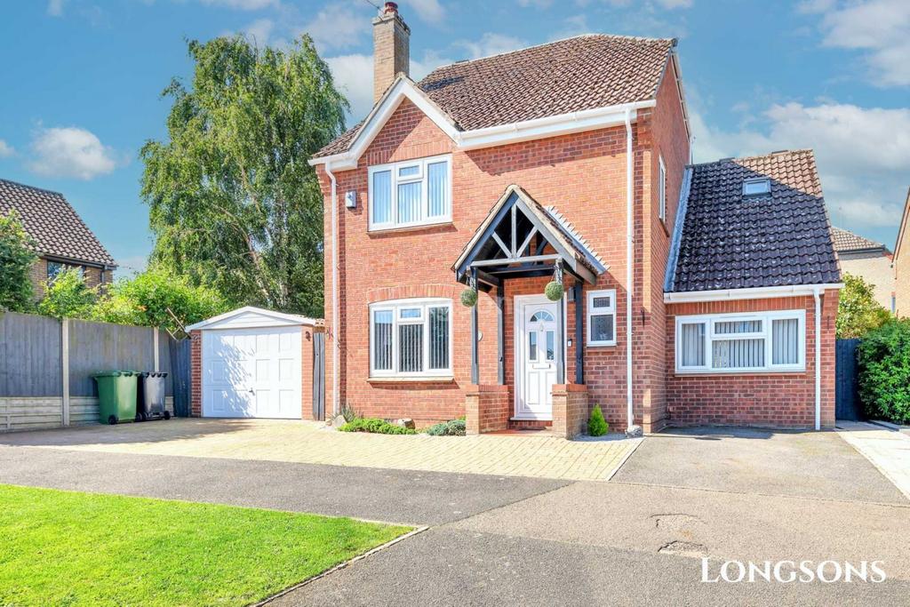 Heathlands, Swaffham 5 bed detached house for sale £375,000