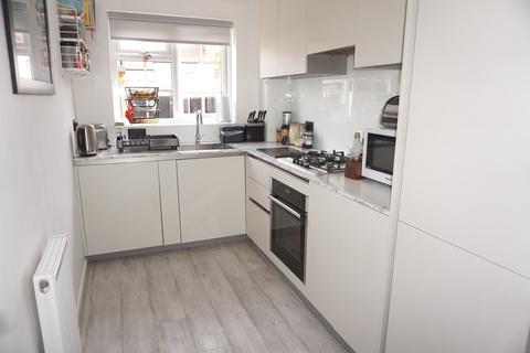8 Mcdonough Close, Chessington, KT9 1ER