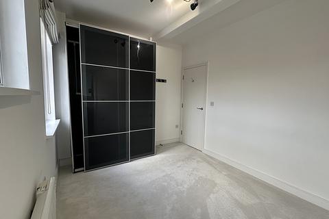 2 bedroom apartment to rent, St. Luke Court, Old St. Michaels Drive, CM7