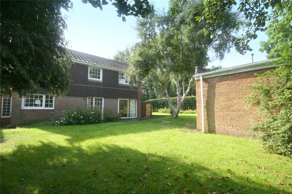 Clifton Grove, Beaumont Park, Whitley Bay, NE25 4 bed detached house