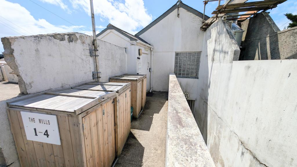 1 Bedroom Apartment for Sale