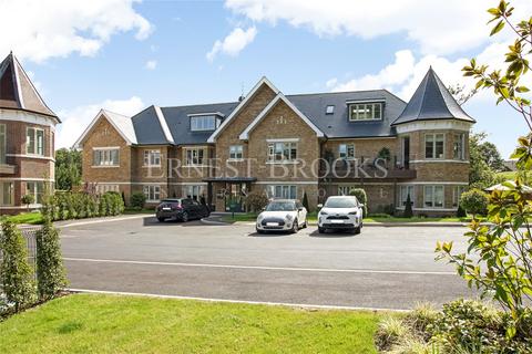 3 bedroom apartment for sale, Heathbourne Village, Elizabeth Grove, Bushey Heath, WD23