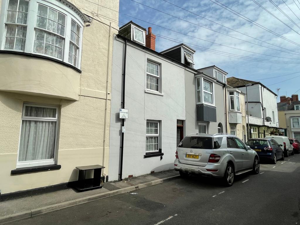 Bath Street, Weymouth 3 bed terraced house for sale £200,000
