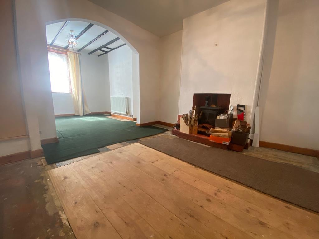 Bath Street, Weymouth 3 bed terraced house for sale £200,000