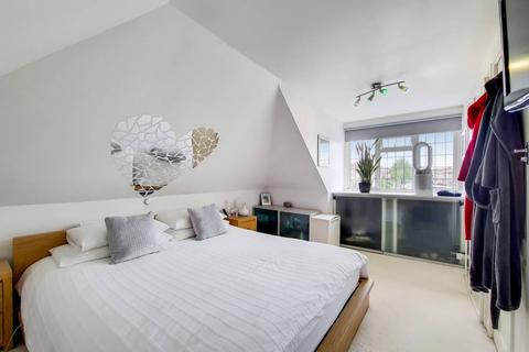 14 Denbigh Close, Ruislip, HA4 6JU
