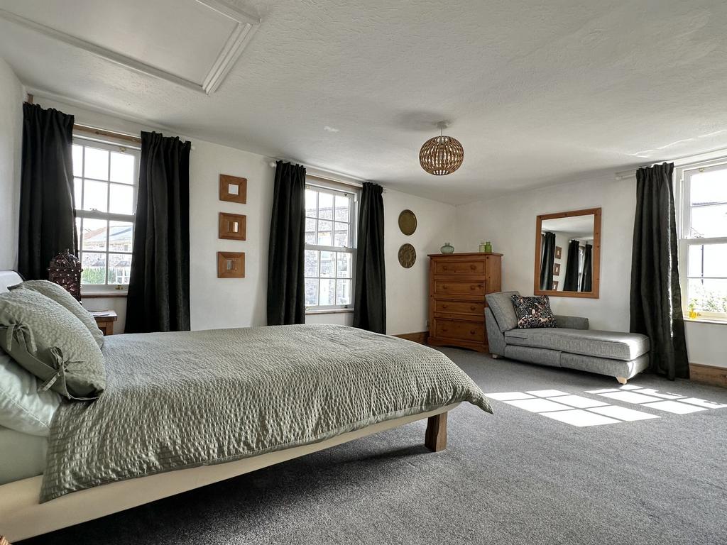 Main House Bedroom One.jpeg