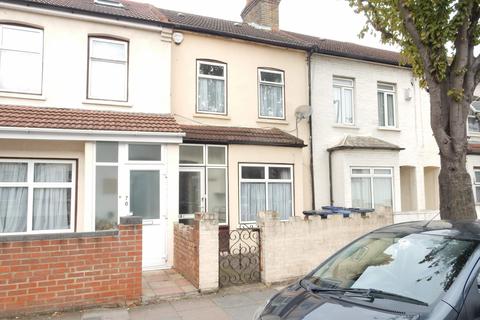 4 bedroom terraced house for sale, 68 Adelaide Road, UB2 5PY