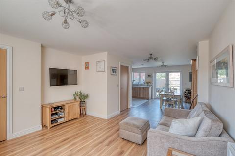 9 The Lane, Worcester, WR1 1AE