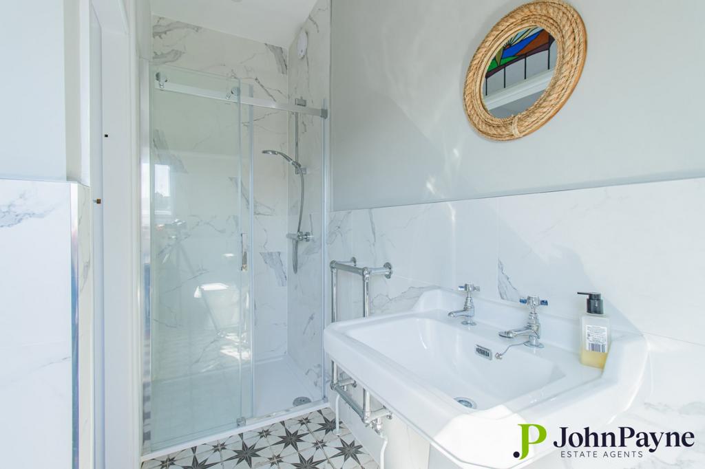 Bathroom 2nd Floor