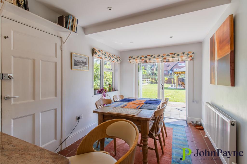 Kitchen/Breakfast