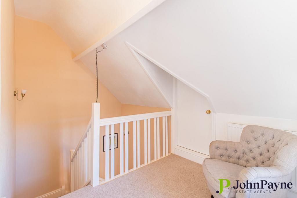 2nd Floor Landing