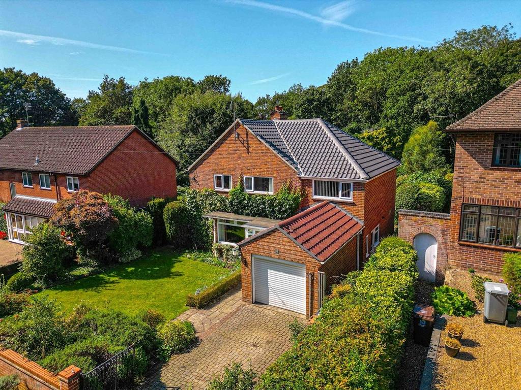 South Avenue, Thorpe St Andrew... 5 bed detached house for sale £625,000