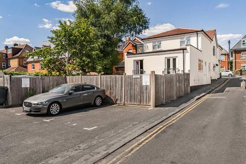 1 bedroom maisonette for sale, Victoria Street, Englefield Green, Surrey, TW20