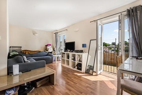 1 bedroom maisonette for sale, Victoria Street, Englefield Green, Surrey, TW20