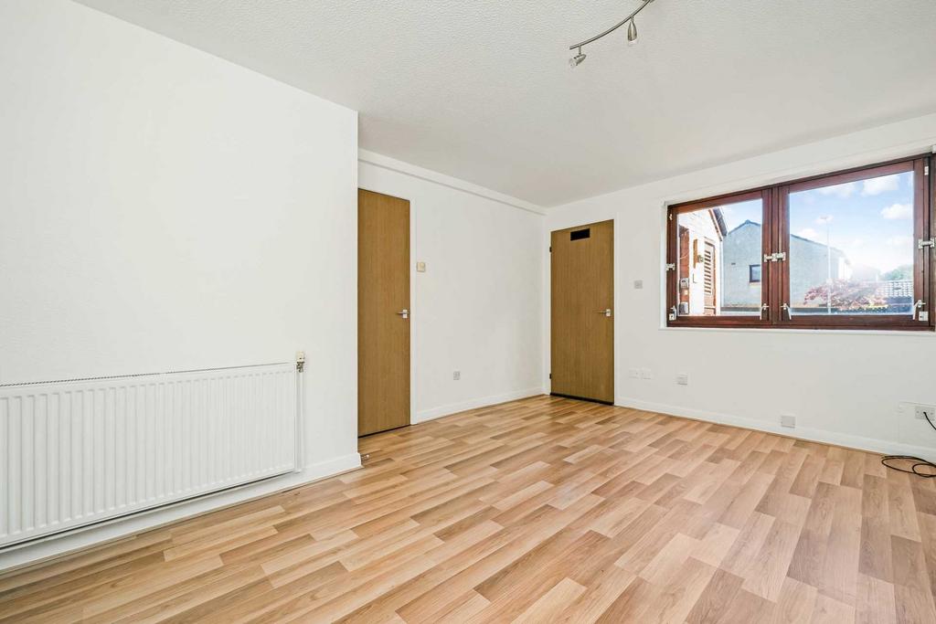 Springfield Park, Johnstone 1 bed apartment £67,000