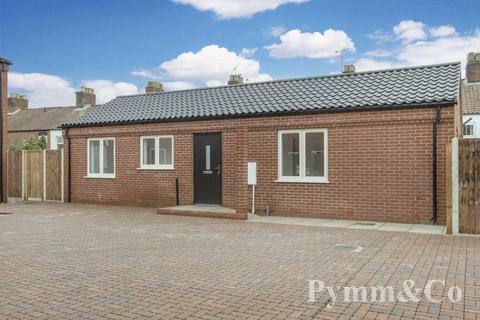 2 bedroom detached bungalow for sale, Starling Road, Norwich NR3