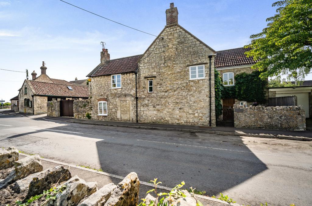 Marksbury, Bath, Somerset, BA2 5 bed detached house for sale £995,000