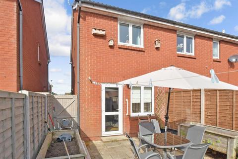 2 bedroom semi-detached house for sale, Stonechat Close, Petersfield, Hampshire