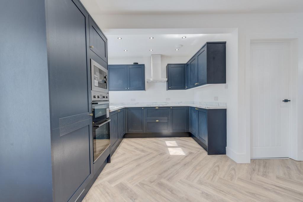 Llandudno Road, Rumney, Cardiff. CF3 3 bed terraced house for sale £