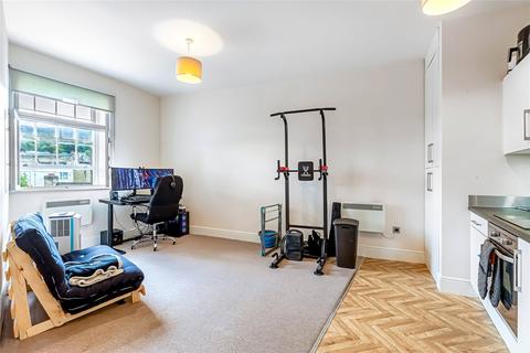 1 bedroom flat for sale, Crescent Court, Ilkley, West Yorkshire, LS29