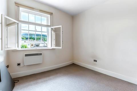 1 bedroom flat for sale, Crescent Court, Ilkley, West Yorkshire, LS29