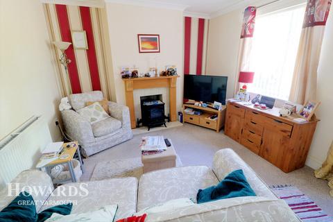 3 bedroom end of terrace house for sale, Damgate Lane, Acle