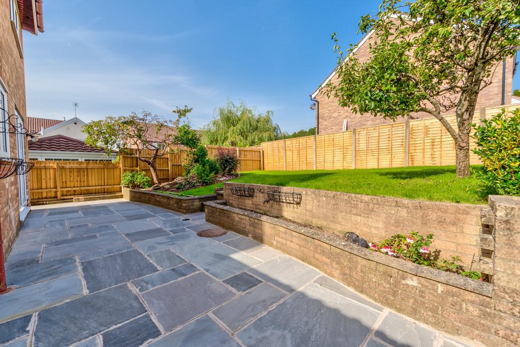 Sanderling Drive, St. Mellons, Cardiff. CF3 3 bed detached house for sale £330,000