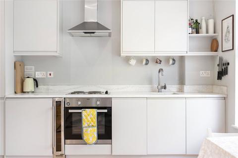 Flat D, 15 Clapton Square, London, E5 8HP