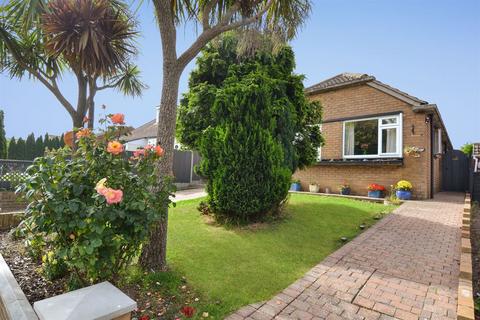 16 Clover Rise, Whitstable, CT5 3HA