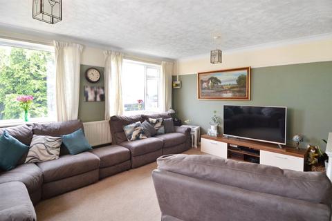 16 Clover Rise, Whitstable, CT5 3HA
