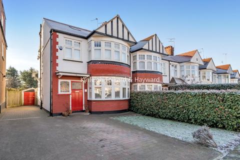 16 Hillcourt Avenue, London, N12 8HA