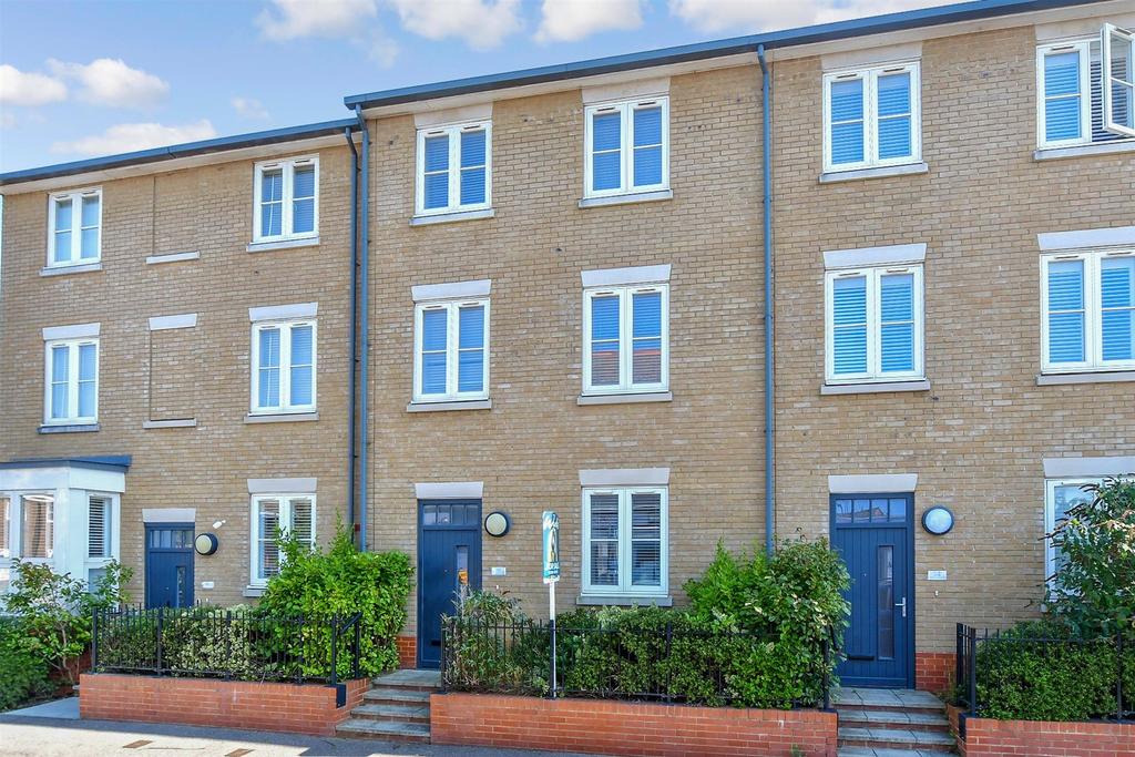 Golf Road, Deal, Kent 3 bed townhouse for sale £475,000
