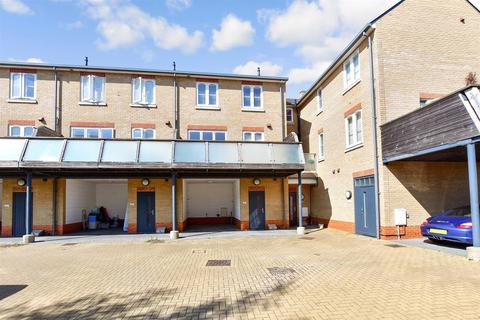 3 bedroom townhouse for sale, Golf Road, Deal, Kent