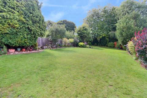 60 Marlpit Lane, Coulsdon, CR5 2HB