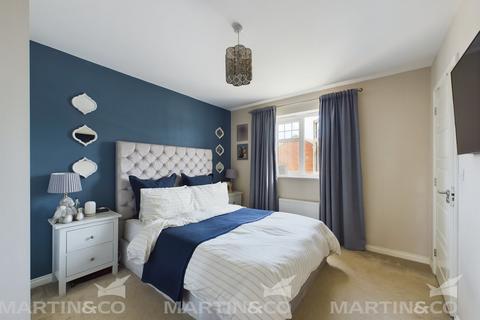 125 Heatherfields Crescent, New Rossington, Doncaster, DN11 0TY