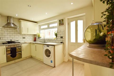 2 bedroom semi-detached house for sale - Hartford Avenue, Heywood, Greater Manchester, OL10