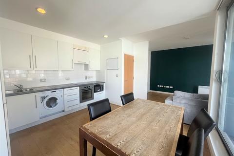 2 bedroom apartment to rent, Crown Street Buildings