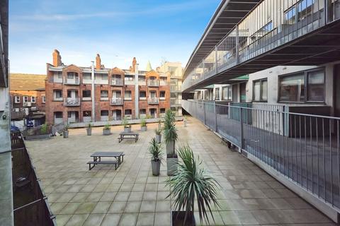 2 bedroom apartment to rent, Crown Street Buildings