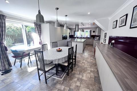 5 bedroom detached house for sale, Lewesdon Drive, Broadstone