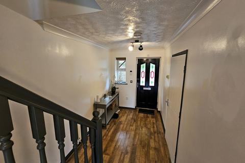 35 Harthill Close, Northwich, CW9 8UU