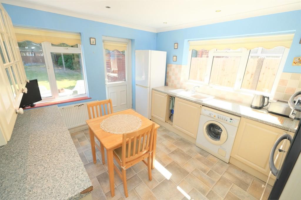 Gillmans Road, Orpington 2 bed detached bungalow for sale £475,000