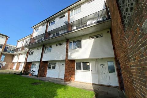 3 bedroom ground floor maisonette for sale, Lumsden Road, Southsea