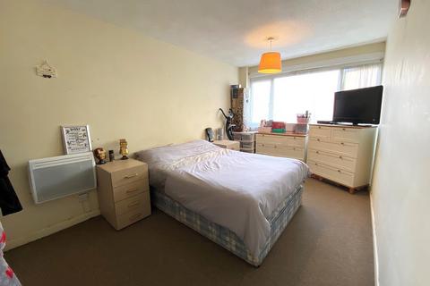 3 bedroom ground floor maisonette for sale, Lumsden Road, Southsea