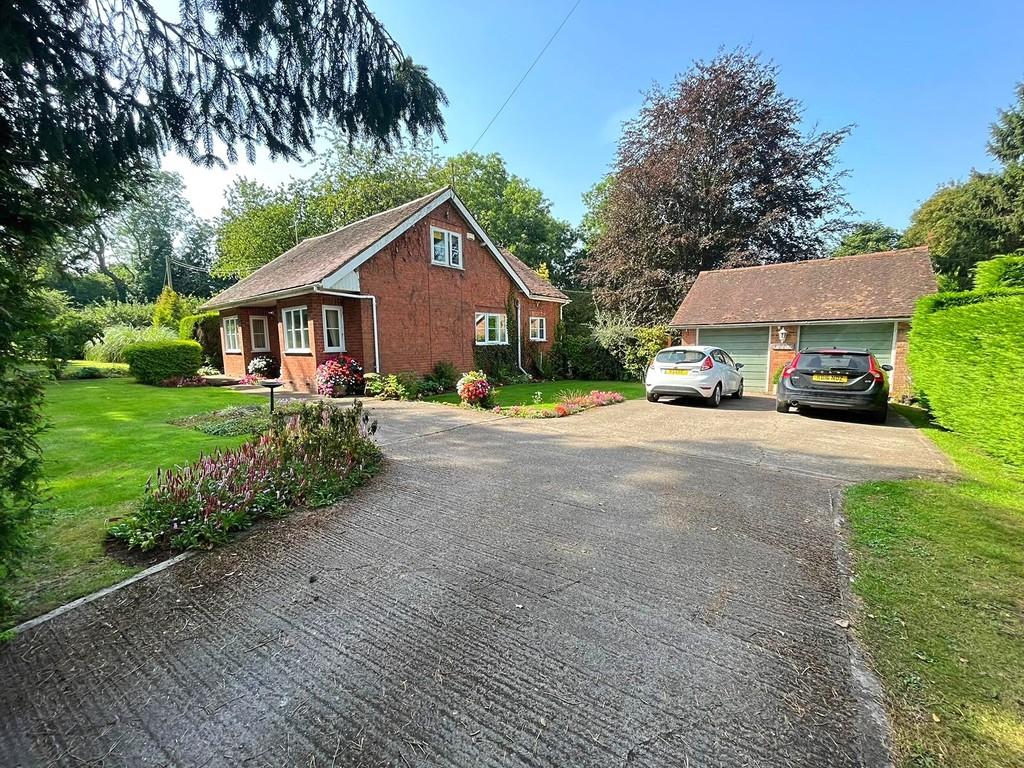 Ross Road, Ledbury 4 bed detached bungalow for sale £720,000