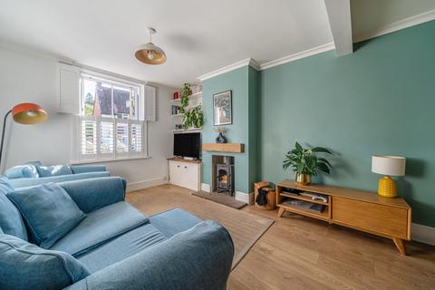 49 Lion Lane, Haslemere, GU27 1JF