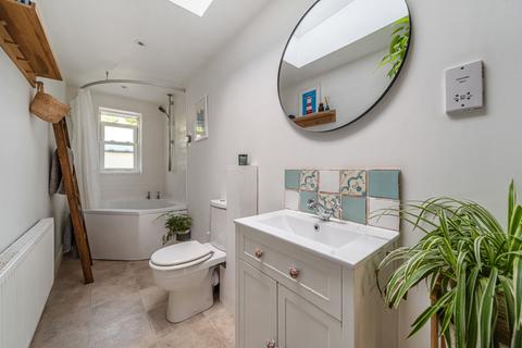 49 Lion Lane, Haslemere, GU27 1JF
