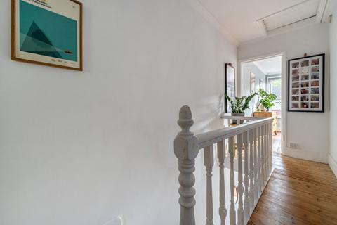 49 Lion Lane, Haslemere, GU27 1JF