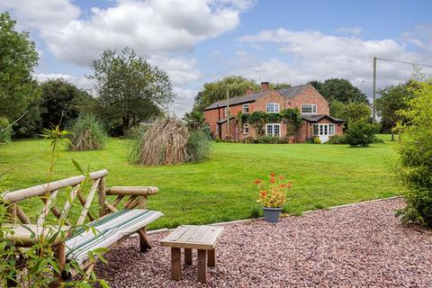 5 bedroom farm house for sale - Blossoms Lane, Woodford