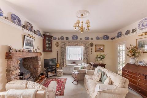 3 bedroom cottage for sale - The Old Post Office and Annexe, Holy Island, Berwick-Upon-Tweed