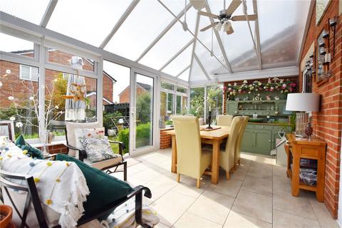 28 Hayling Close, Bury, BL8 1GS